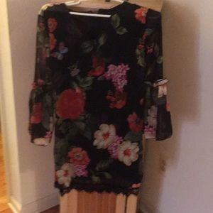 Light flared bell sleeved midi Dress